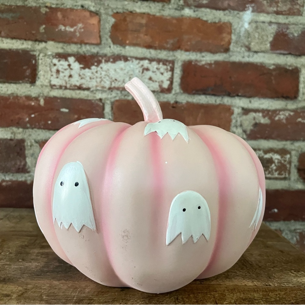 Pink pumpkin with ghosts great for Halloween new with tags